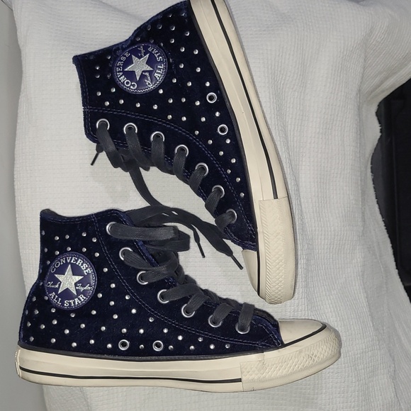 CONVERSE Velvet Size 7 Navy High-Top Sneakers with Studs - Picture 6 of 15
